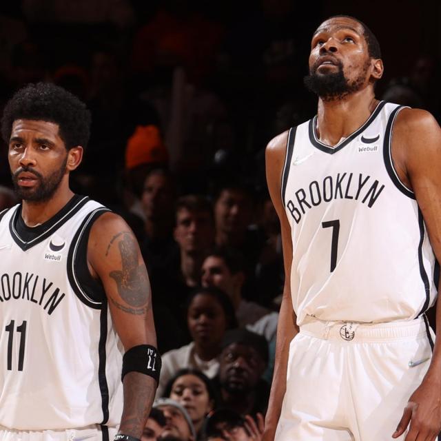 世界杯直播-两大巨星连续两天救场，篮网直逼第七但问题也不少